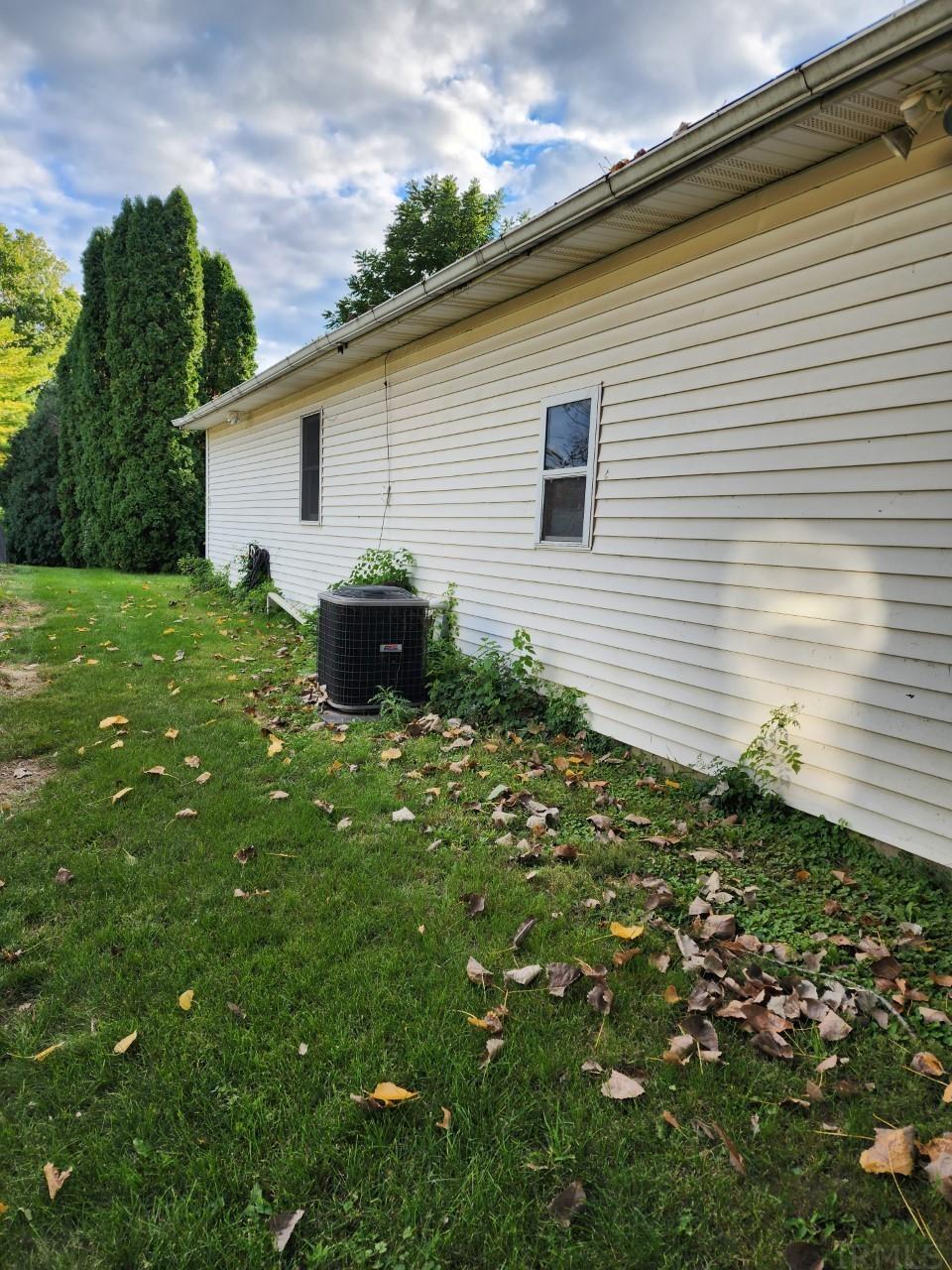 951 West Kelley Road Frankfort, IN 46041 - Photo 4 of 20 Gallery Image 4