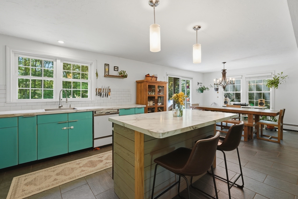 56 King Street Uxbridge, MA 01569 - Photo 8 of 35