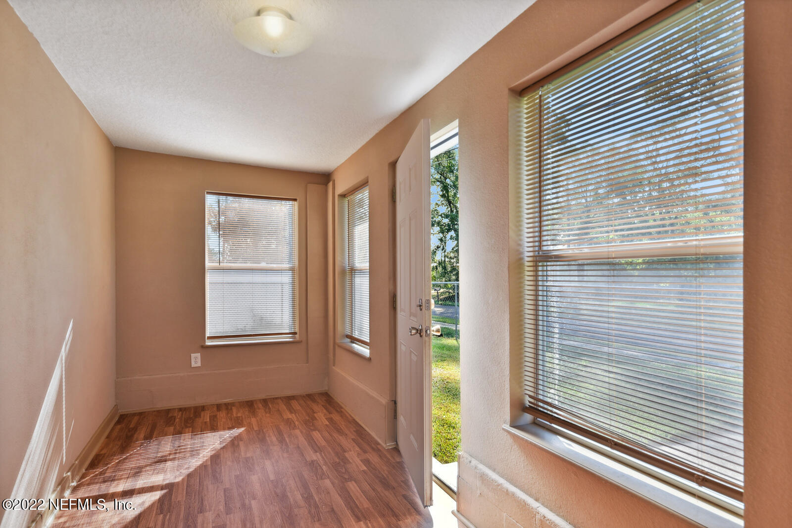 3073 Bessent Road Jacksonville, FL 32218 - Photo 4 of 24 Entrance Area