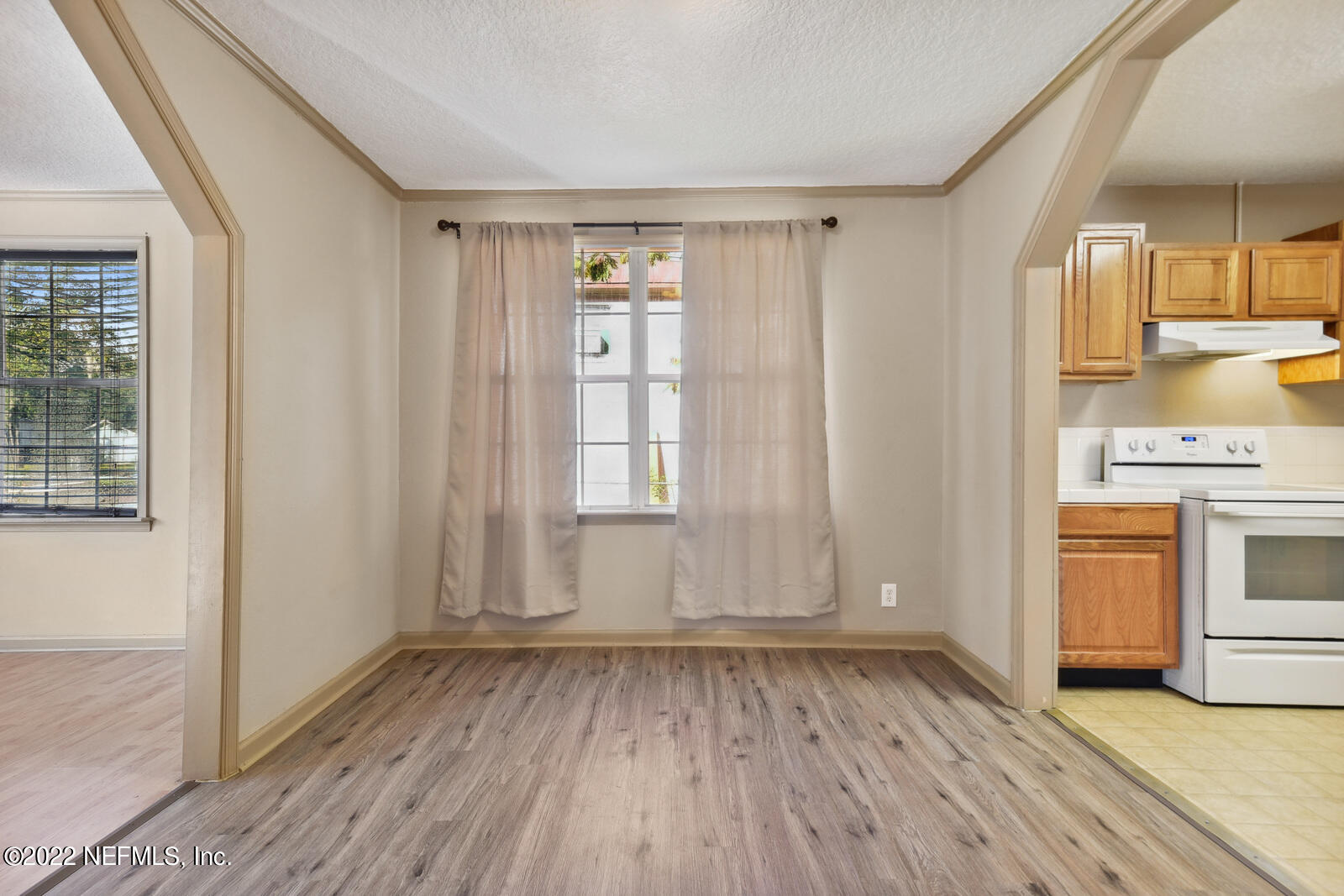 3073 Bessent Road Jacksonville, FL 32218 - Photo 9 of 24 Dining Area