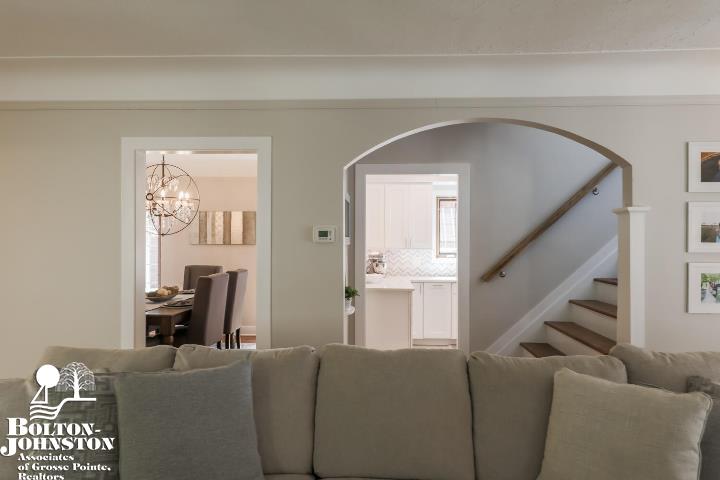 311 Merriweather Road Grosse Pointe Farms, MI 48236 - Photo 10 of 49