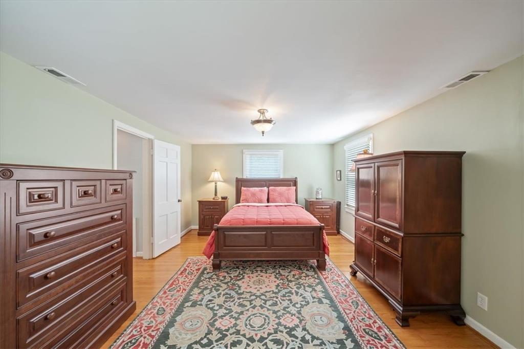 1215 Arno Road Kansas City, MO 64113 - Photo 14 of 31
