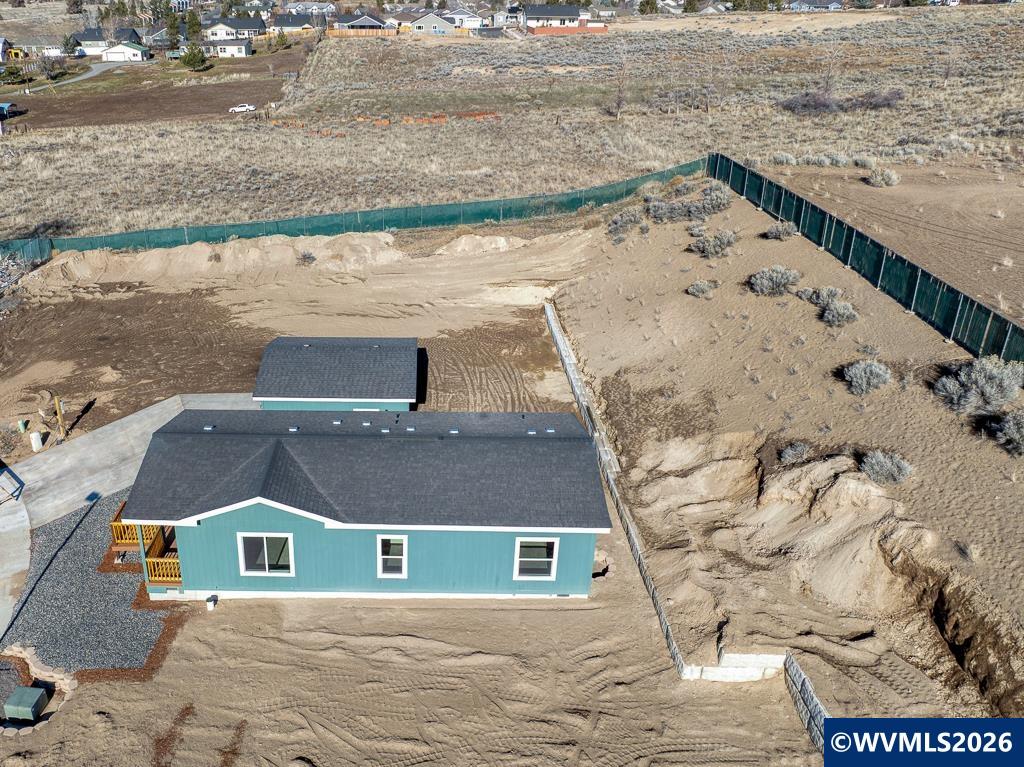 5636 Edith Way Klamath Falls, OR 97603 - Photo 3 of 23