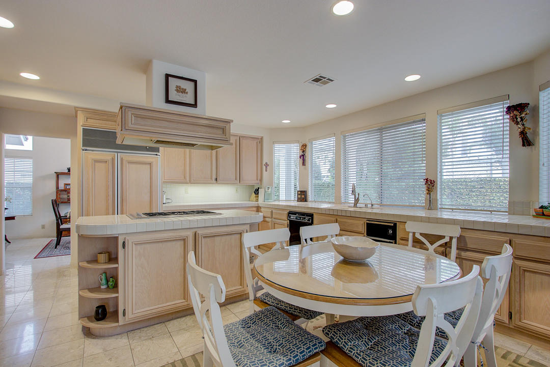 2106 Fox Den Court Oxnard, CA 93036 - Photo 18 of 79 Fox Den Ct MLS-17