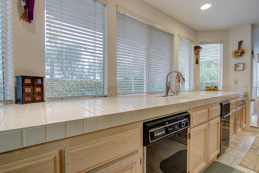 2106 Fox Den Court Oxnard, CA 93036 - Photo 26 of 79 Fox Den Ct MLS-24