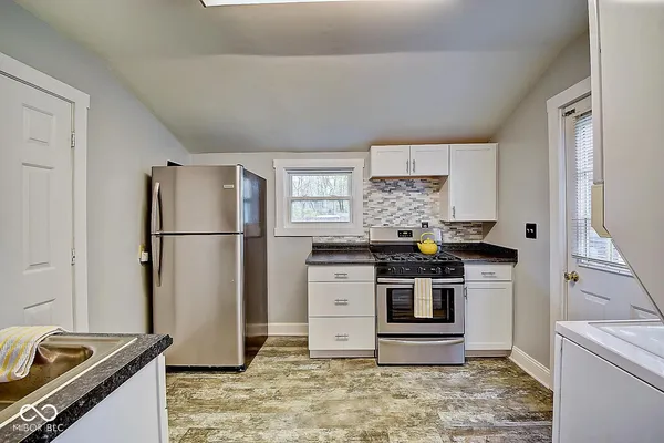 $1,400 | 1213 North Arsenal Avenue, Indianapolis, IN 46201