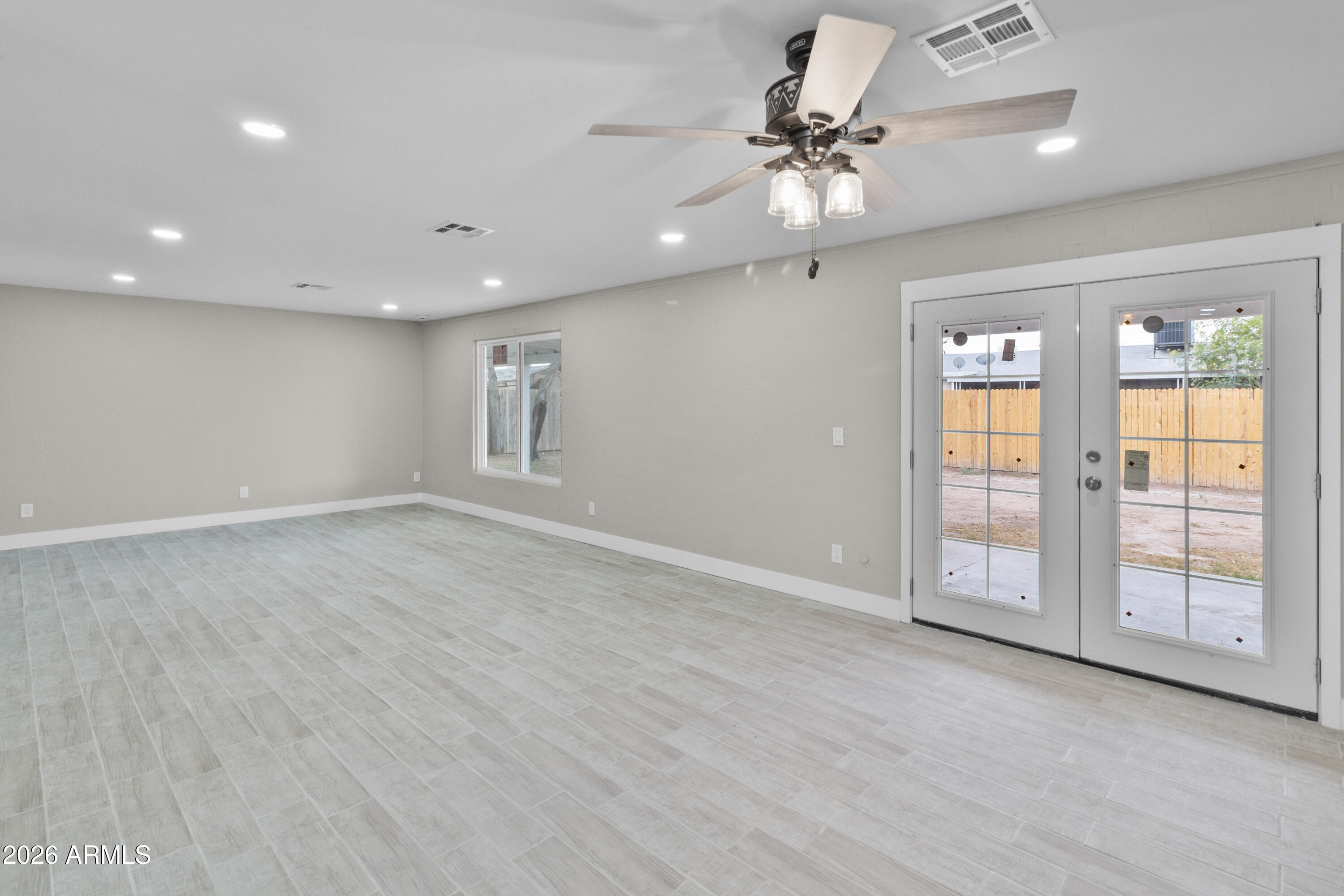 5647 West Roma Avenue Phoenix, AZ 85031 - Photo 6 of 24 IMG_8471