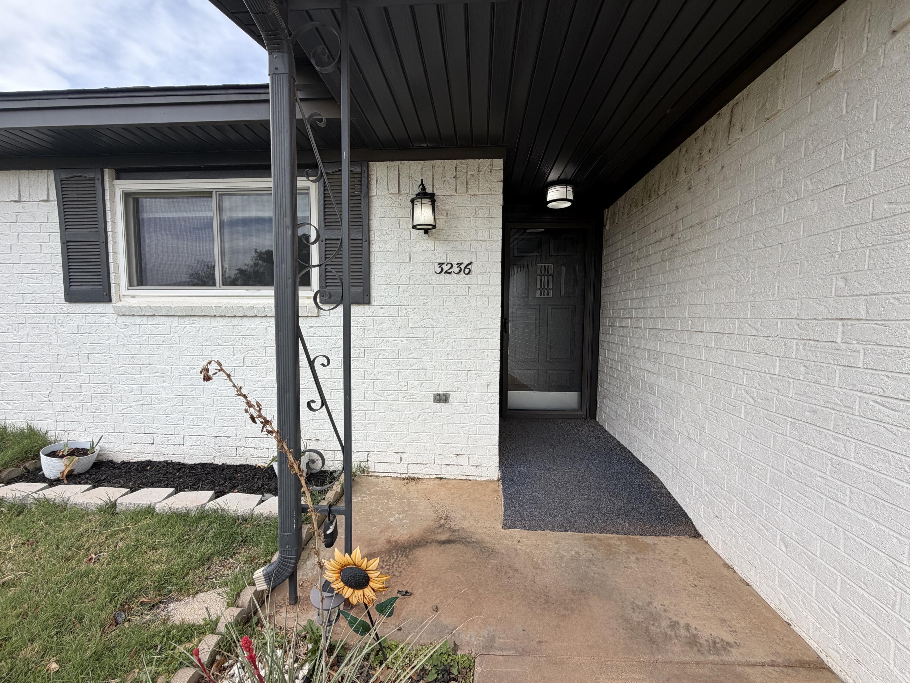 3236 94th Street Lubbock, TX 79423 - Photo 3 of 31 a view of entryway