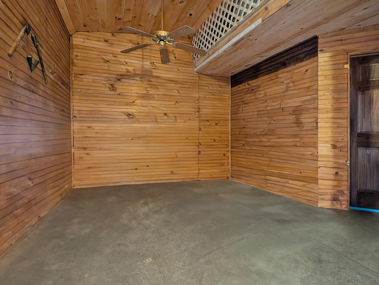 1325 Hoop Hole Road Lawrenceburg, KY 40342 - Photo 8 of 15 PXL_20250130_214026471