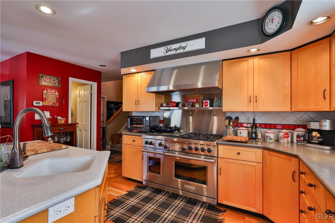 3704 Wilhelm Road Hellertown, PA 18055 - Photo 13 of 52 Kitchen