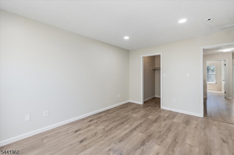 286 Nebula Road Piscataway, NJ 08854 - Photo 16 of 38