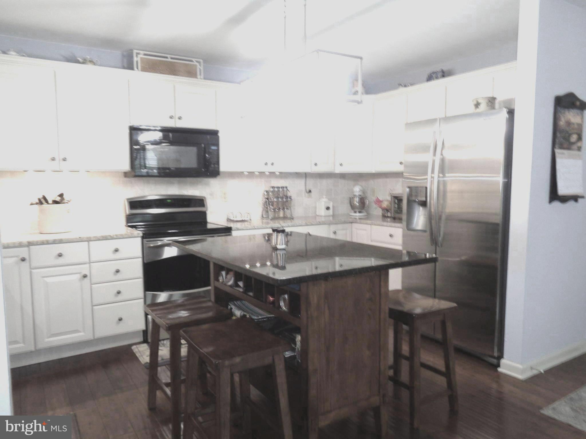 112 Sutherland Road Lancaster, PA 17603 - Photo 13 of 32 Gallery Image 13