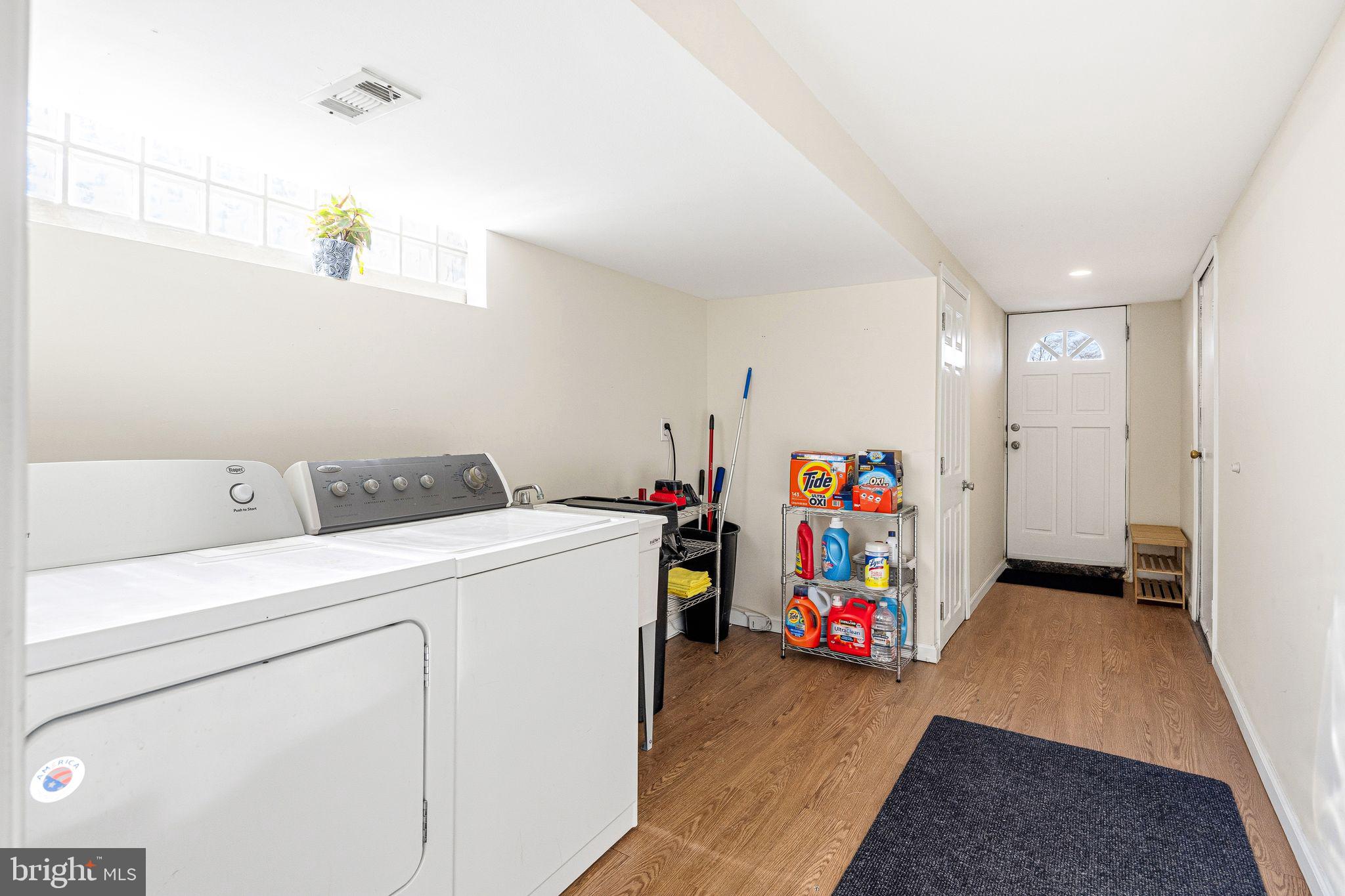 7265 Hill Road Philadelphia, PA 19128 - Photo 27 of 35 Gallery Image 27