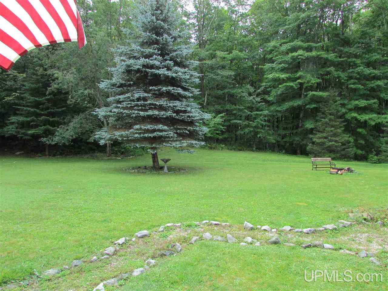 E10335 Carmody Road Munising, MI 49862 - Photo 13 of 36 Gallery Image 13