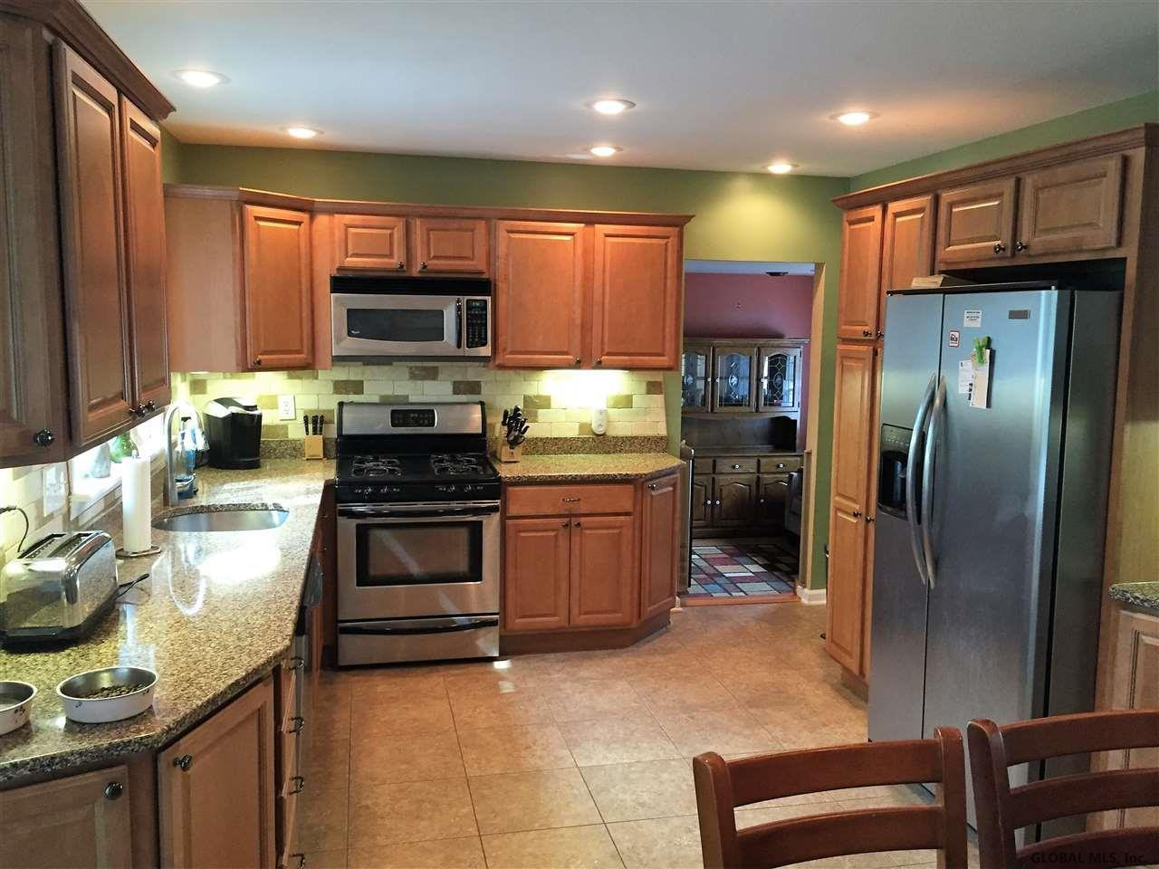 124 Osborne Road Colonie, NY 12205 - Photo 5 of 18 Photo 5