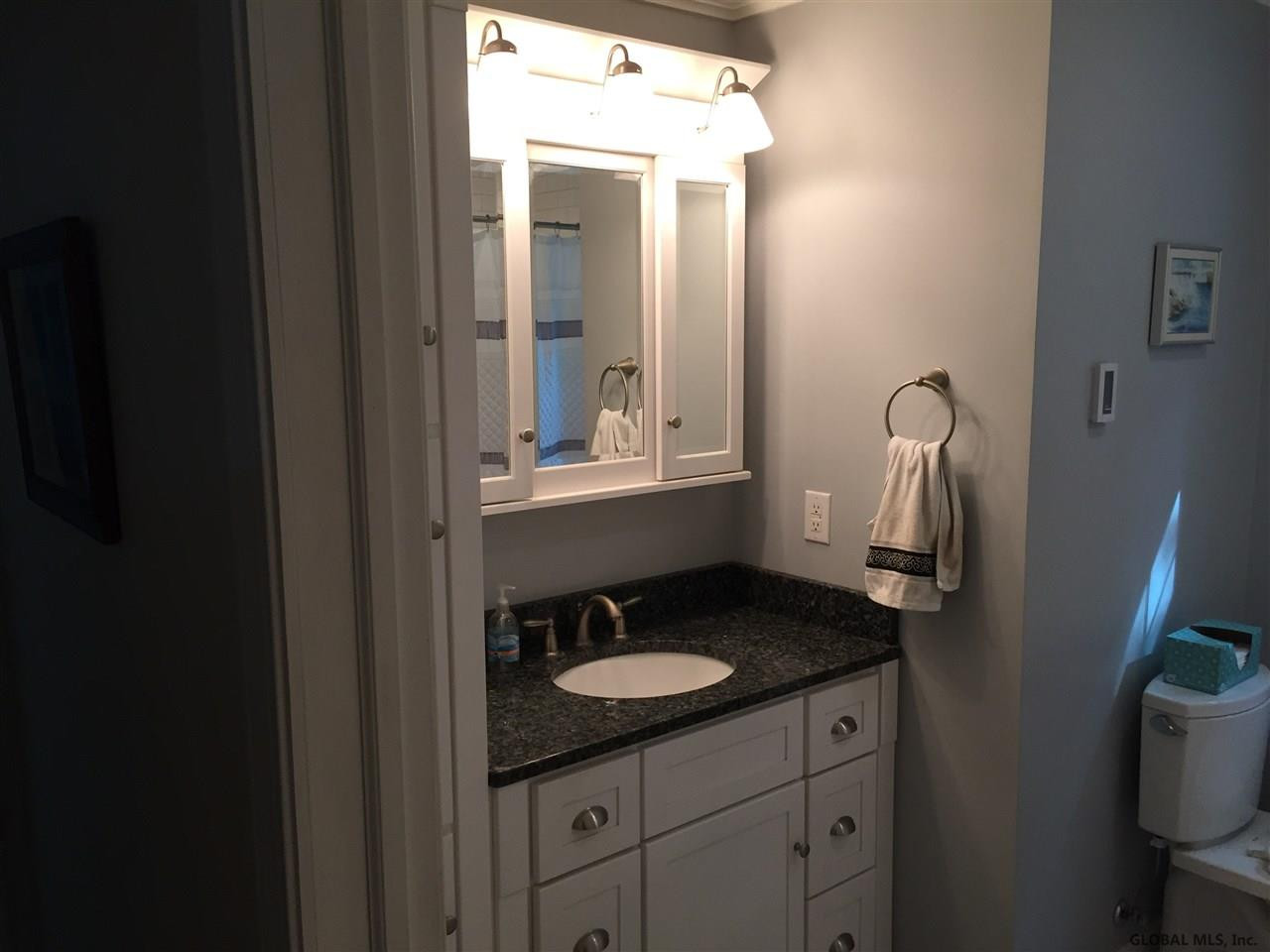 124 Osborne Road Colonie, NY 12205 - Photo 9 of 18 Photo 9