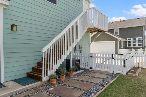 $1,100 | 1600 Arbor Knot Drive, Unit B, Kyle, TX 78640