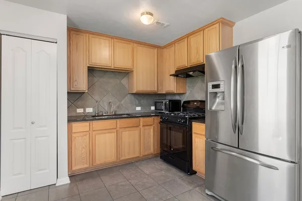 $1,100 | 1600 Arbor Knot Drive, Unit B, Kyle, TX 78640