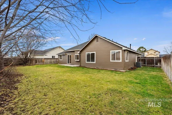 $409,900 | 2123 East Harbour Grove Drive, Nampa, ID 83686