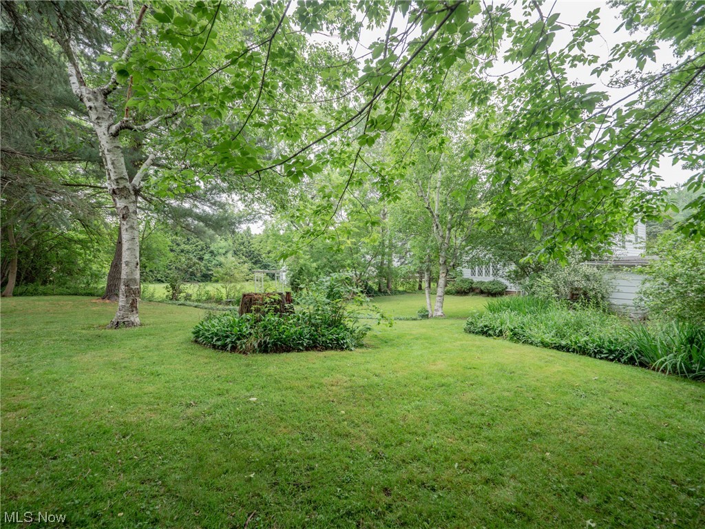 1516 Commodore Road Cleveland, OH 44124 - Photo 30 of 30