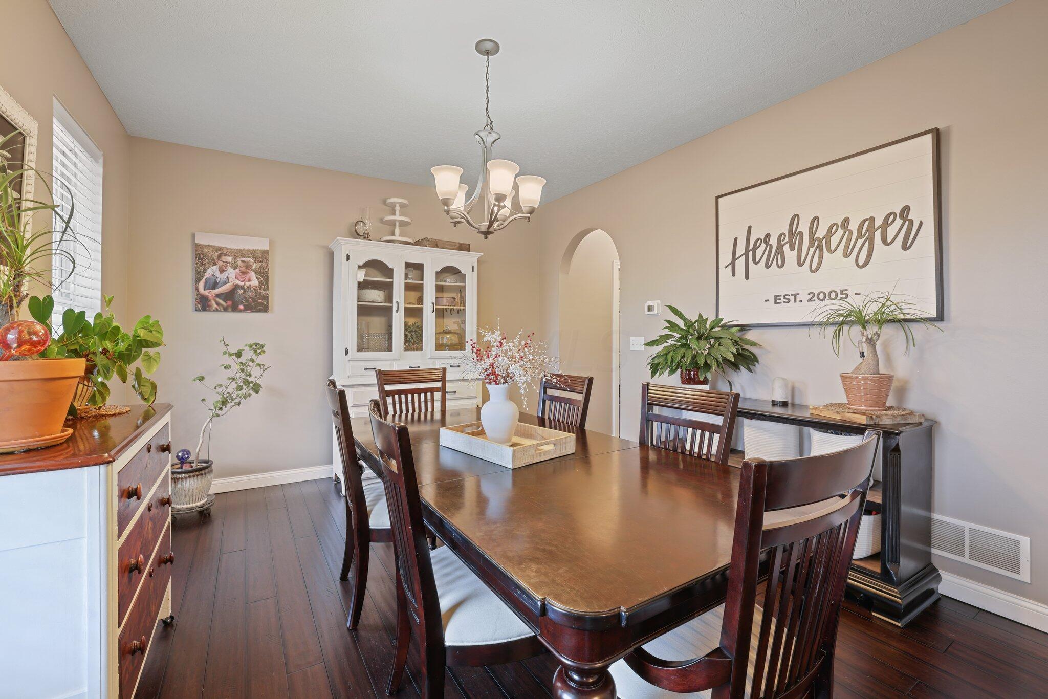 6923 Ginger Hill Road Utica, OH 43080 - Photo 10 of 137 8-web-or-mls-GR7A6074