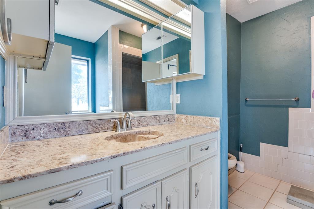 515 Farr Altom Road Combine, TX 75159 - Photo 20 of 33 Primary Bath