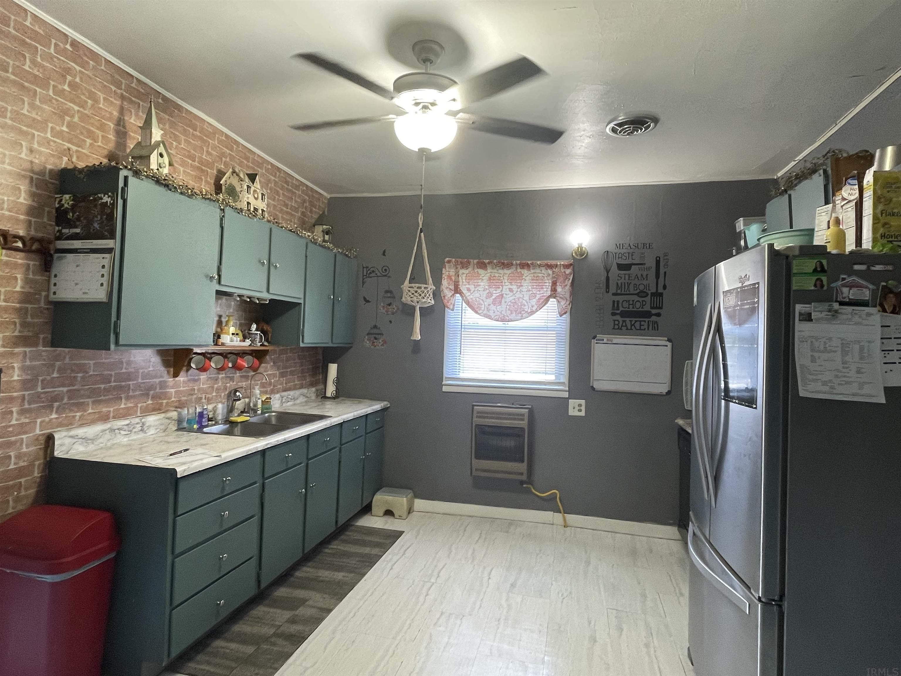 409 Winchester Street Decatur, IN 46733 - Photo 4 of 19