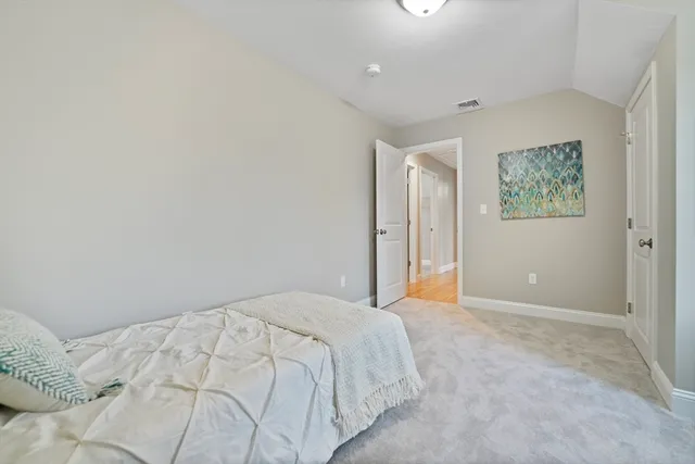 $3,800 | 9 Waterman Way, Unit 9, Middleboro, MA 02346