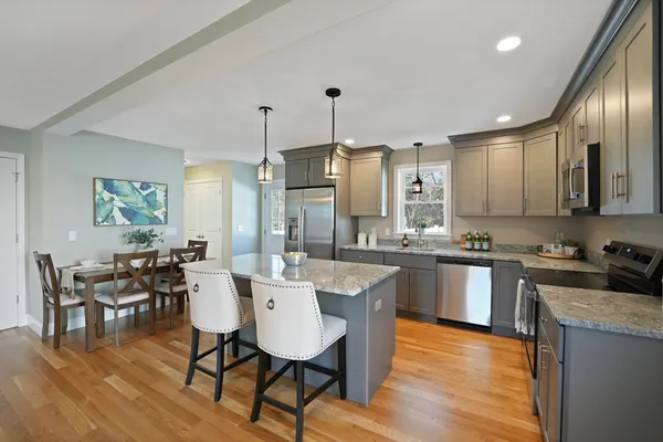 $3,800 | 9 Waterman Way, Unit 9, Middleboro, MA 02346