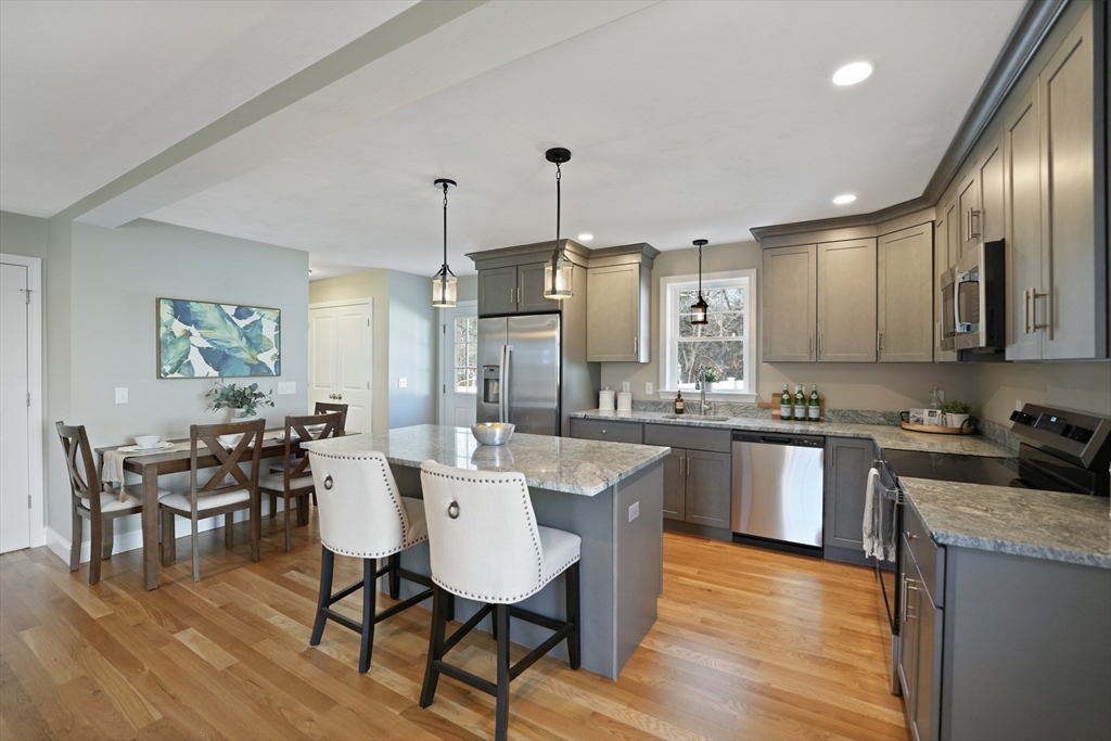 9 Waterman Way, Unit 9 Middleboro, MA 02346 - Photo 5 of 33