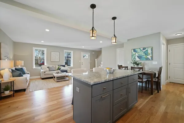 $3,800 | 9 Waterman Way, Unit 9, Middleboro, MA 02346