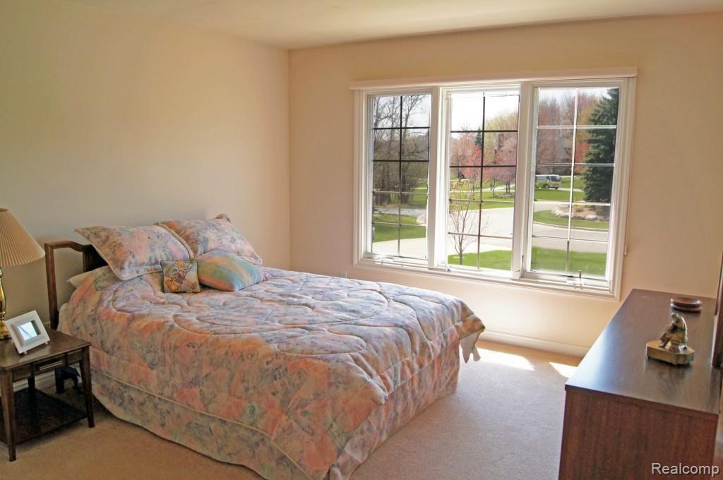 1812 Fox Run Rochester Hills, MI 48306 - Photo 38 of 48