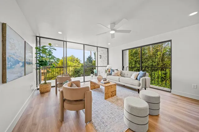 $1,374,900 | 2500 Torrey Pines Road, Unit 305, La Jolla, CA 92037