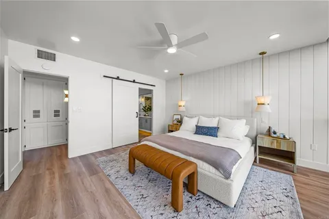 $1,374,900 | 2500 Torrey Pines Road, Unit 305, La Jolla, CA 92037