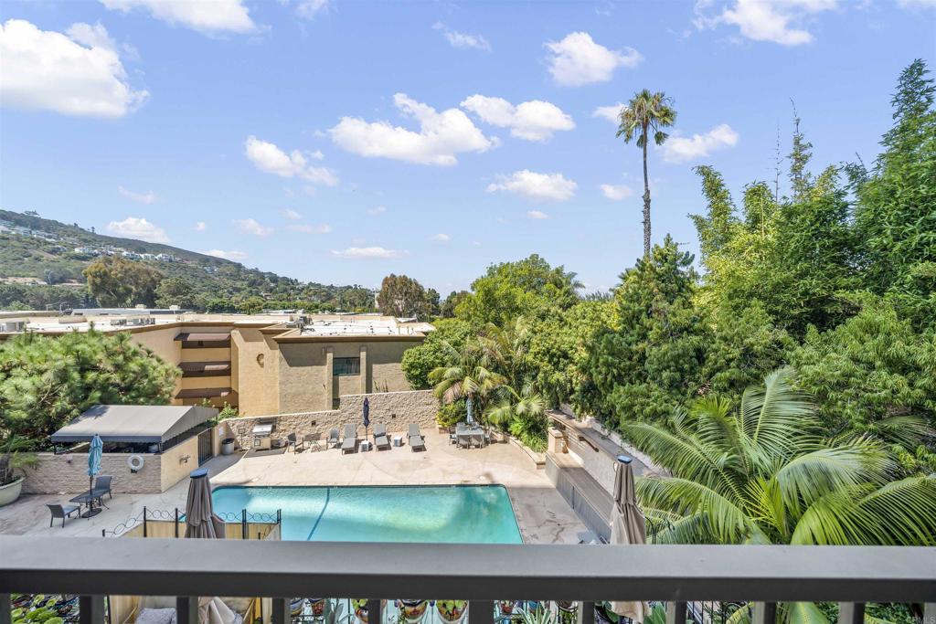 2500 Torrey Pines Road, Unit 305 La Jolla, CA 92037 - Photo 35 of 47