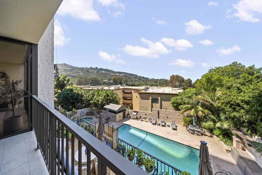 2500 Torrey Pines Road, Unit 305 La Jolla, CA 92037 - Photo 36 of 47