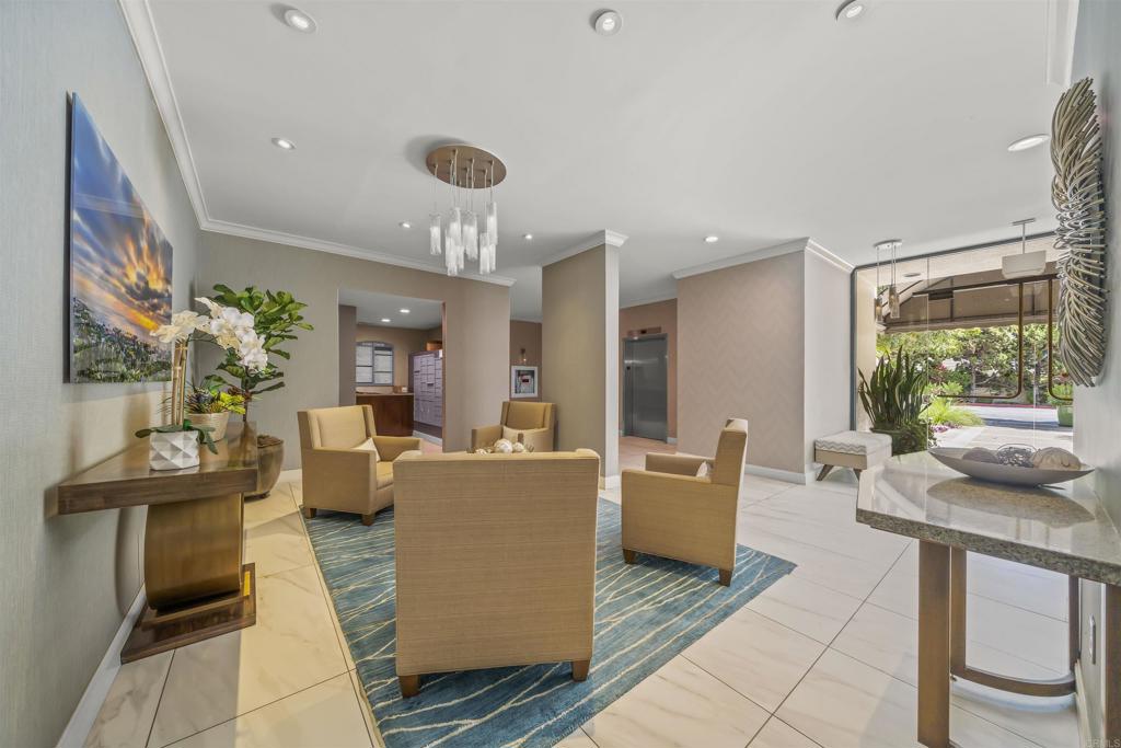 2500 Torrey Pines Road, Unit 305 La Jolla, CA 92037 - Photo 39 of 47