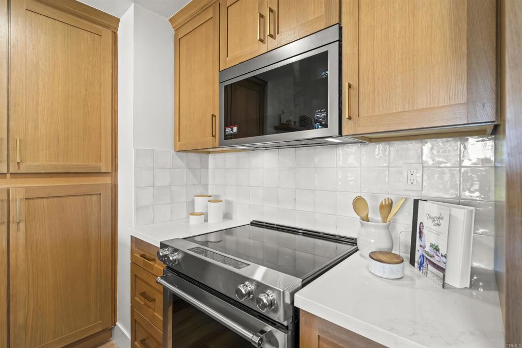 2500 Torrey Pines Road, Unit 305 La Jolla, CA 92037 - Photo 8 of 47