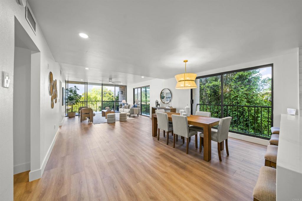 2500 Torrey Pines Road, Unit 305 La Jolla, CA 92037 - Photo 9 of 48