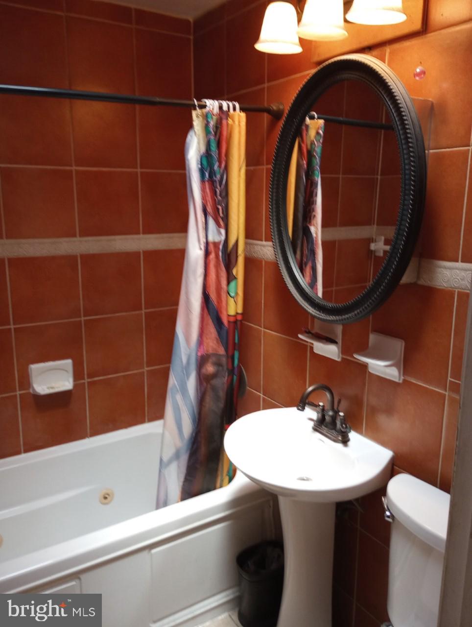 2221 Friendship Street Philadelphia, PA 19149 - Photo 10 of 24