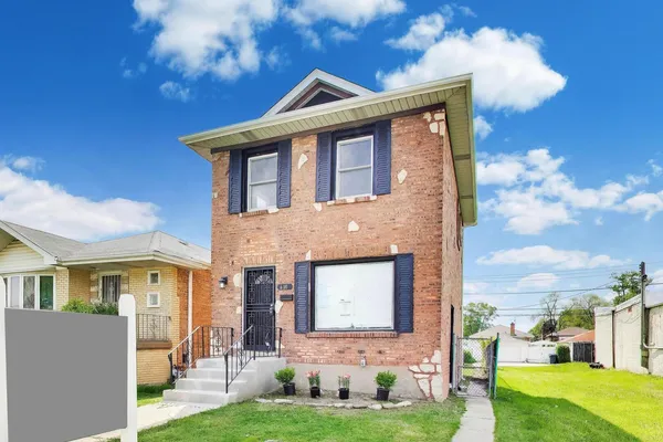 $325,000 | 610 Eastern Avenue, Bellwood, IL 60104