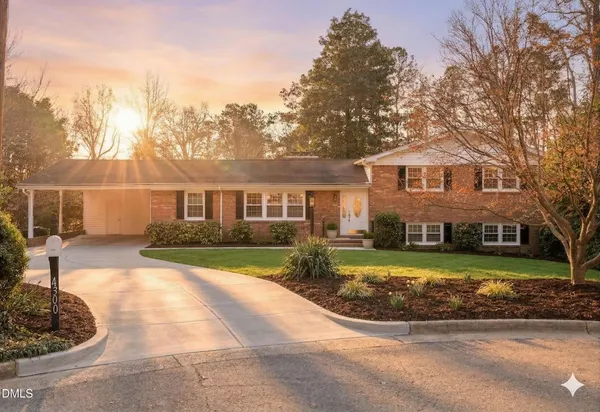 $724,999 | 4300 Edgehill Court, Raleigh, NC 27612