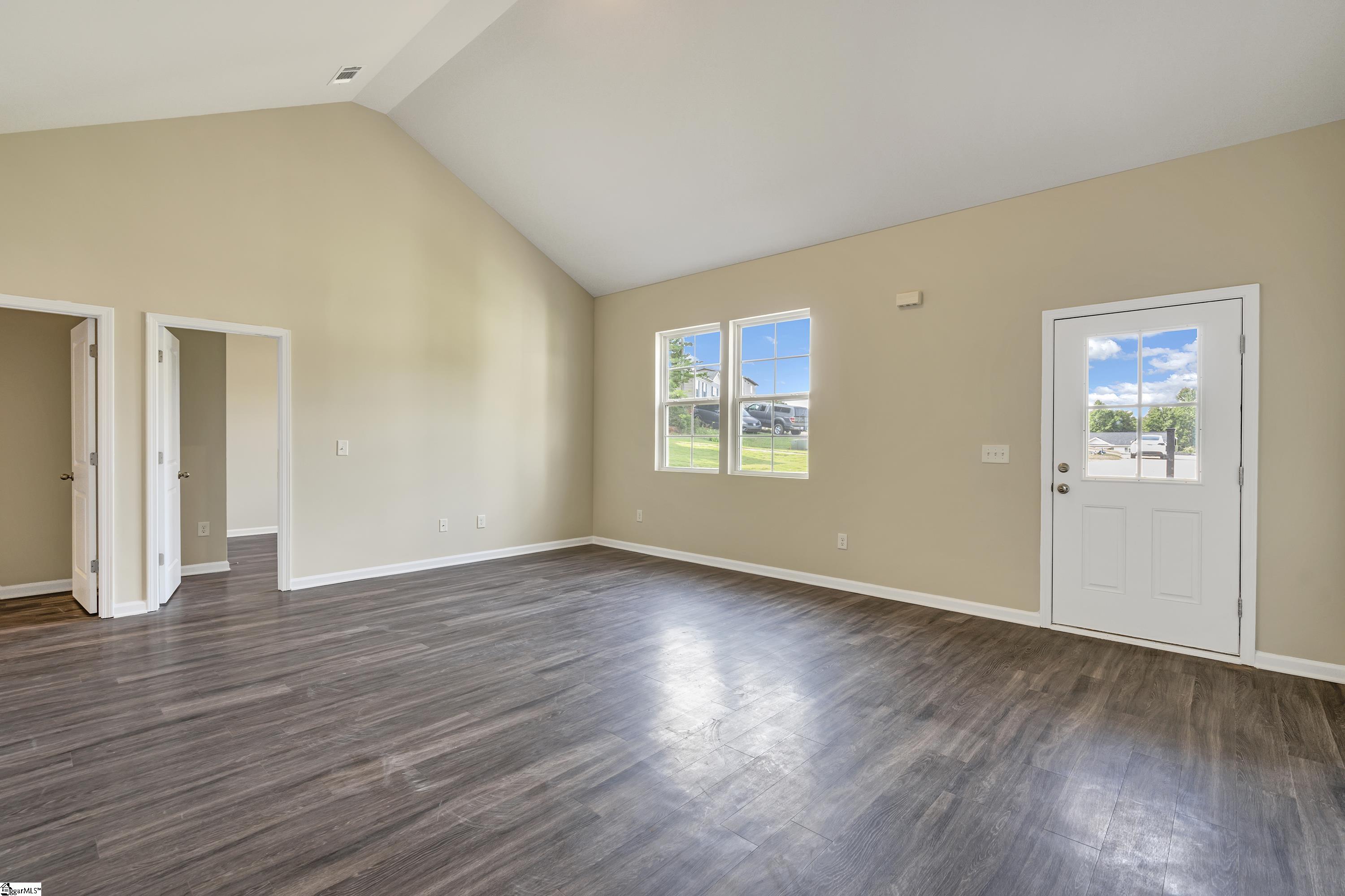 6 Anchor Road Greenville, SC 29617 - Photo 5 of 21 Gallery Image 5