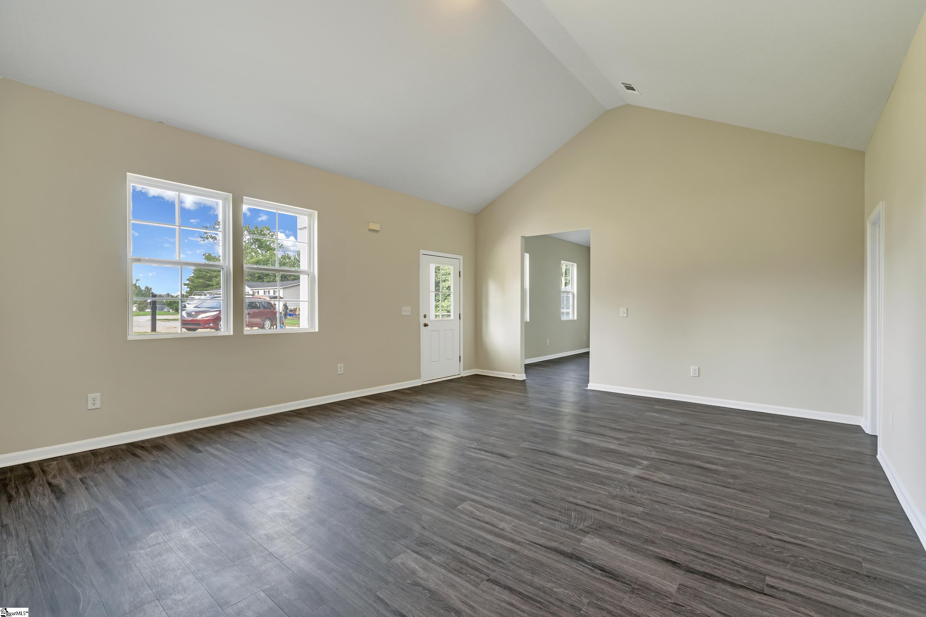 6 Anchor Road Greenville, SC 29617 - Photo 7 of 21 Gallery Image 7
