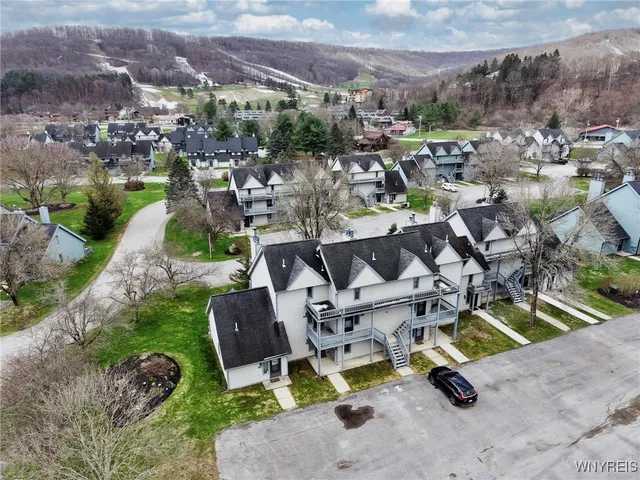 $269,000 | 76 Wildflower, Ellicottville, NY 14731