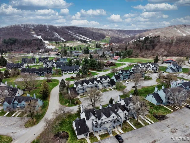 $269,000 | 76 Wildflower, Ellicottville, NY 14731