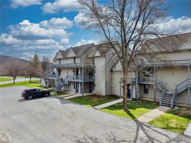 $269,000 | 76 Wildflower, Ellicottville, NY 14731