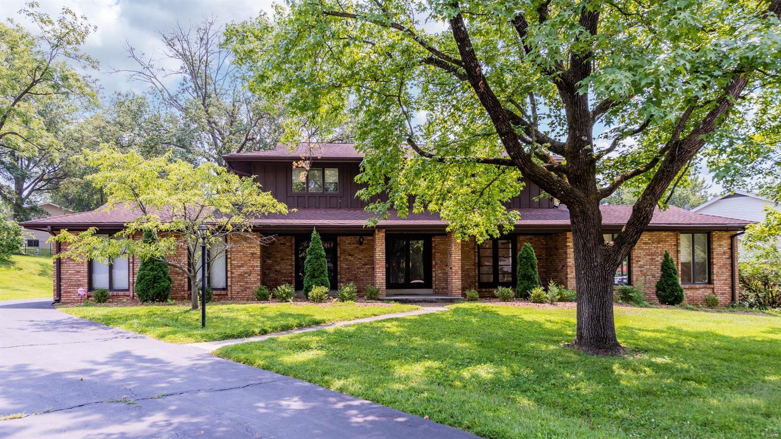 478 Ridgecorde Place St. Louis, MO 63141 - Photo 1 of 18 Gallery Image 1