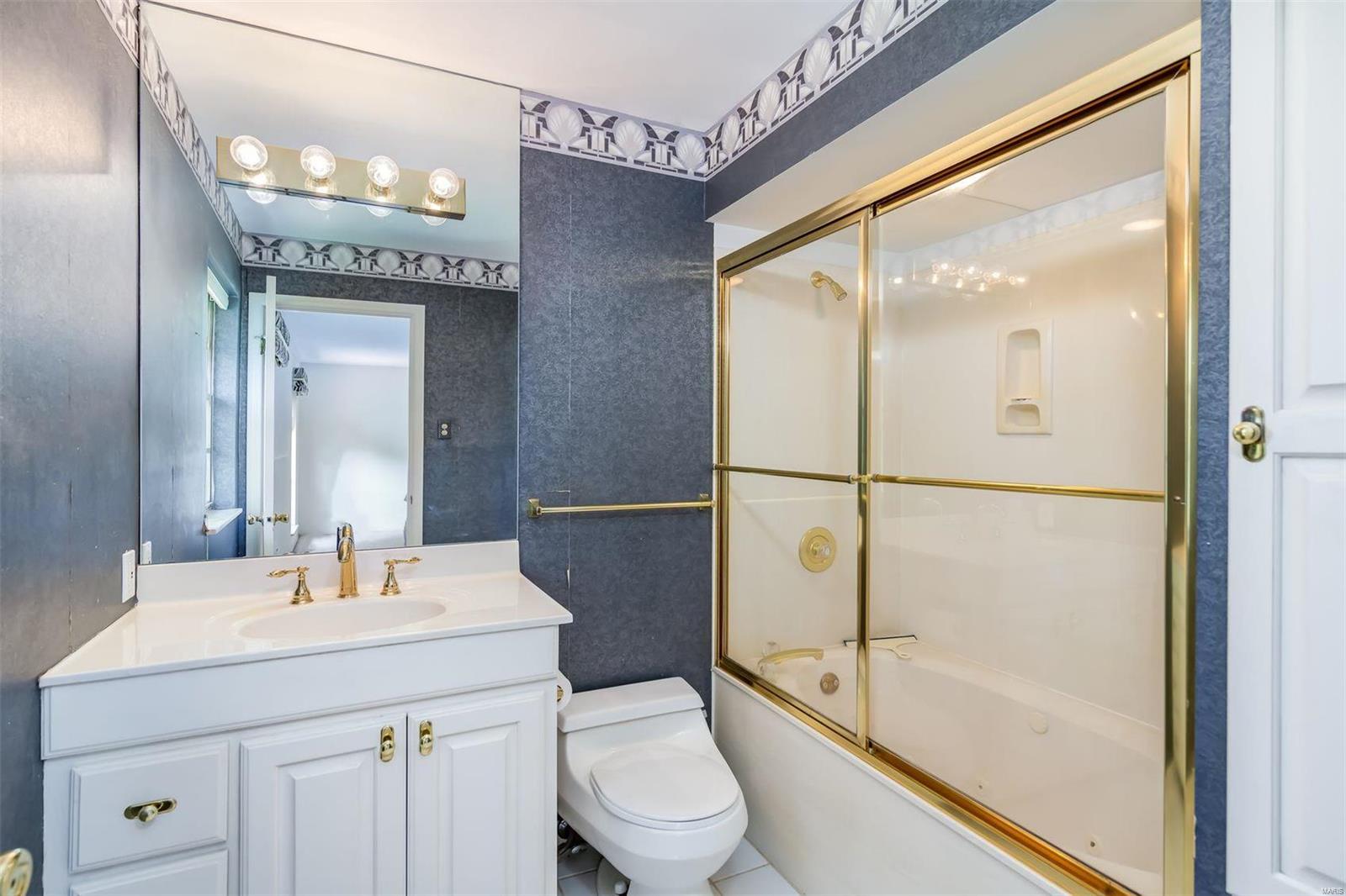 478 Ridgecorde Place St. Louis, MO 63141 - Photo 14 of 18 Gallery Image 14