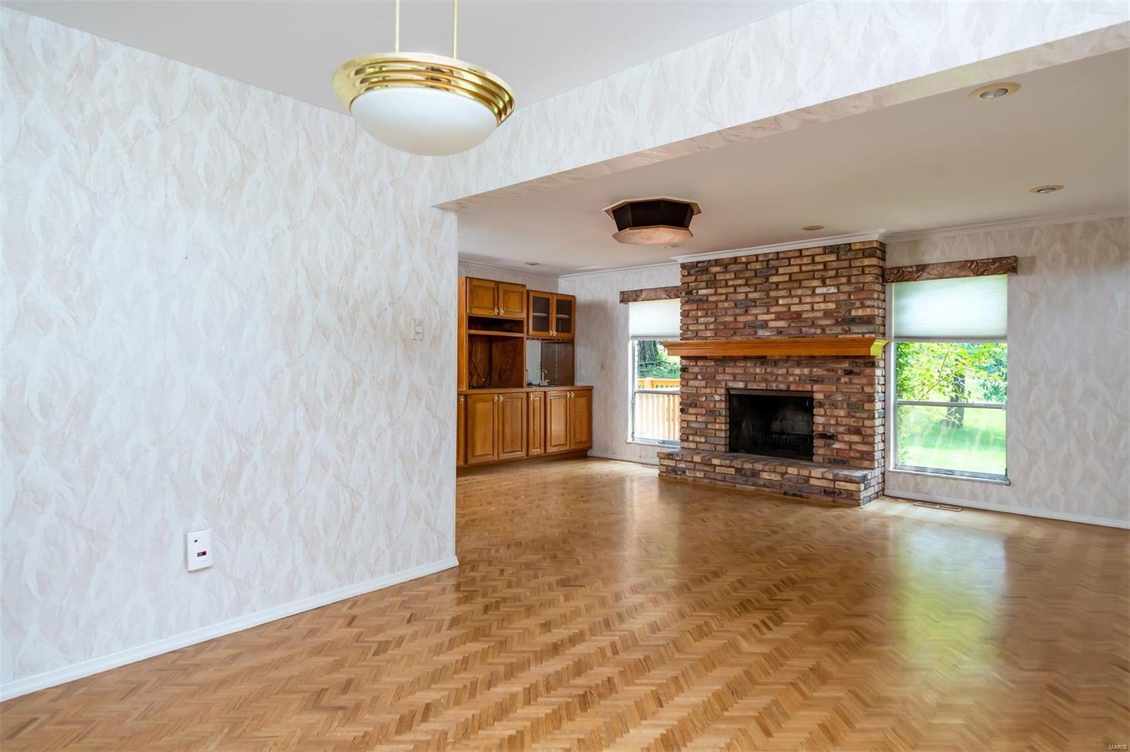 478 Ridgecorde Place St. Louis, MO 63141 - Photo 8 of 18 Gallery Image 8